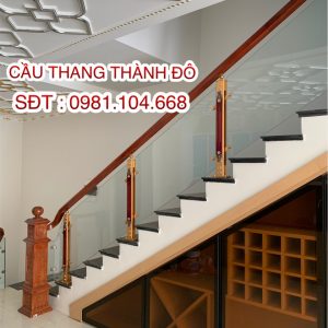 Cầu Thang Kính Tay Vịn Gỗ, Cầu Thang Lan Can Kính Đẹp Hiện Đại, Thi Công Cầu Thang Kính Tay Vịn Gỗ, Tay Vịn Inox Chuyên Nghiệp năm 2020