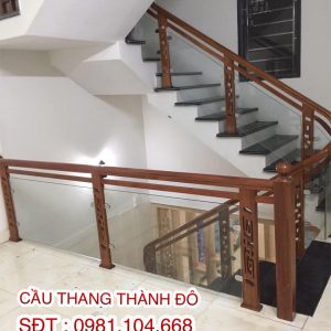 cầu Thang kính chân gỗ cnc