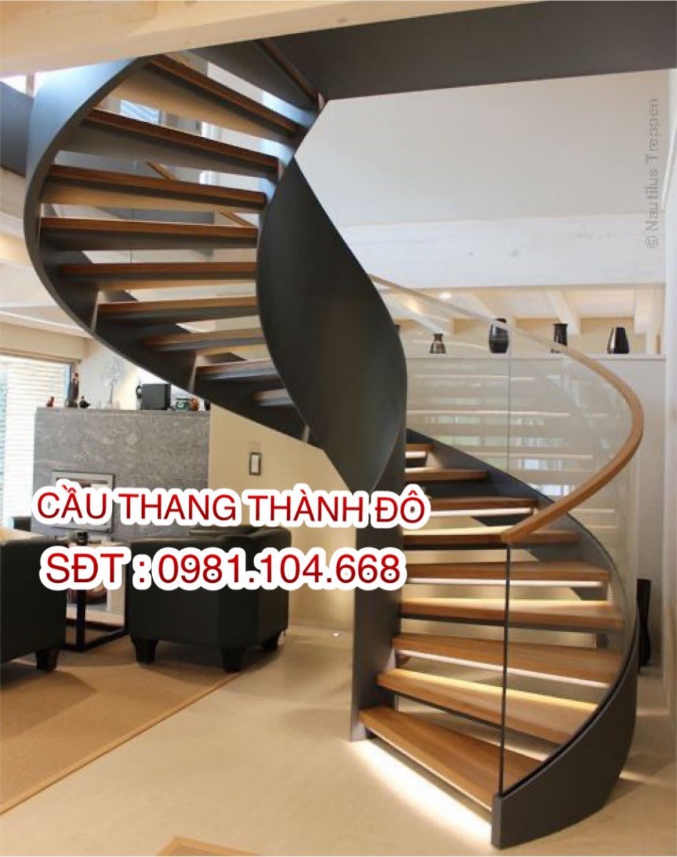 Cầu Thang Kính Xương Sắt