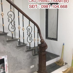 Cầu Thang Sắt nghệ Thuật