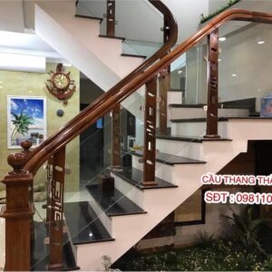 cầu thang kính chân cnc