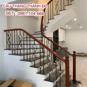 Cầu thang sắt nghệ thuật