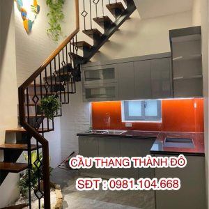 Báo giá cầu thang kính gỗ, sắt nghệ thuật đẹp tại Long Biên Hà Nội