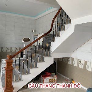 mẫu cầu thang sắt nghệ thuật đẹp tại Bắc Giang