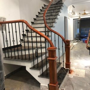 cầu thang sắt nghệ thuật đẹp tại Hà Nội