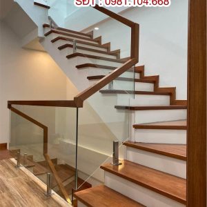 MẪU CẦU THANG KÍNH GỖ ĐẸP NĂM 2024 TẠI HÀ NỘI
