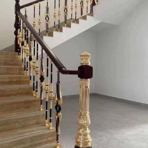 CẦU THANG NHẬP KHẨU TẠI MÓNG CÁI